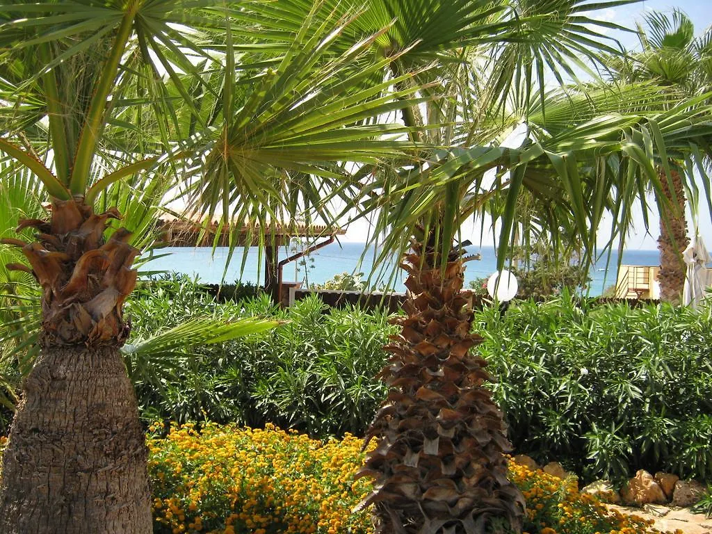 Villa Baia Di Cornino Кустоначи