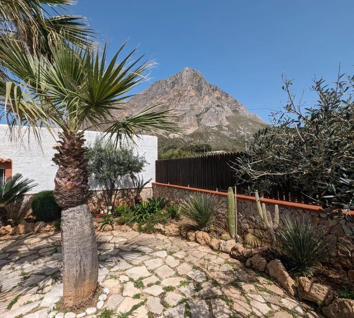 Villa Baia Di Cornino Кустоначи