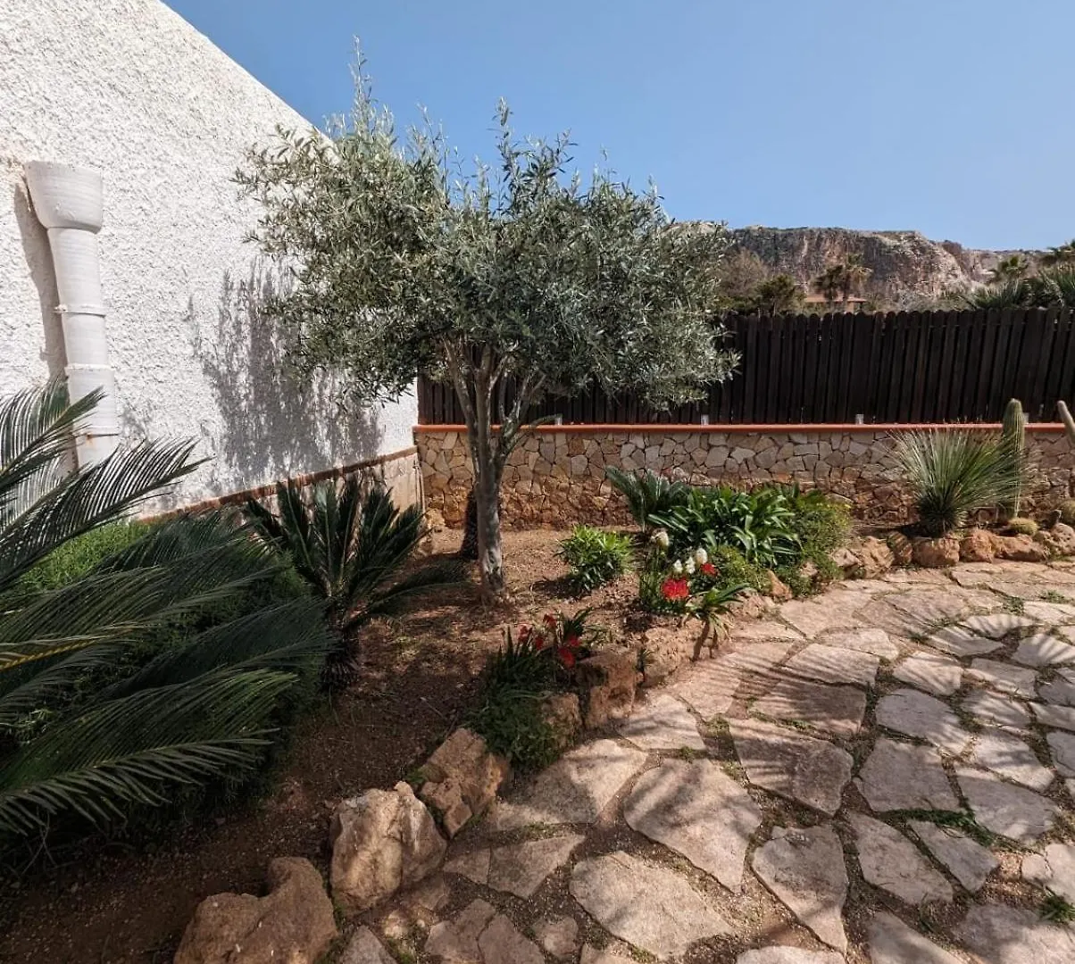Villa Baia Di Cornino Кустоначи