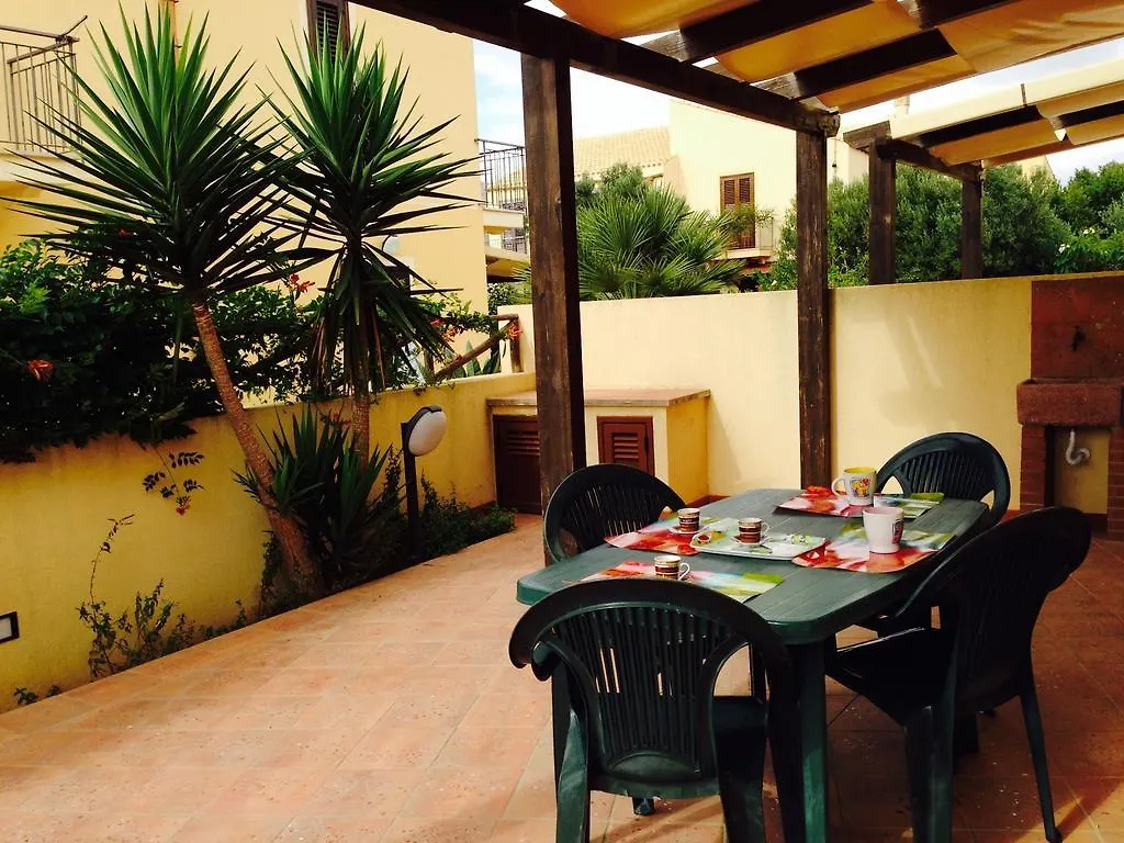 Villa Baia Di Cornino Кустоначи